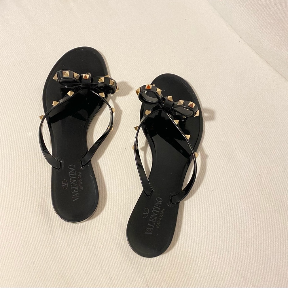 VALENTINO Rubber Rockstud Thong